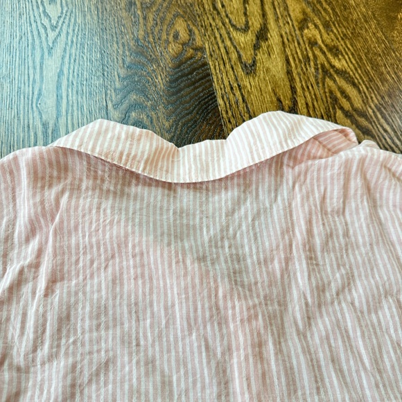 Anthropologie Cloth & Stone Pink & White Shear Button Down T-Shirt. Size Medium - Picture 6 of 8